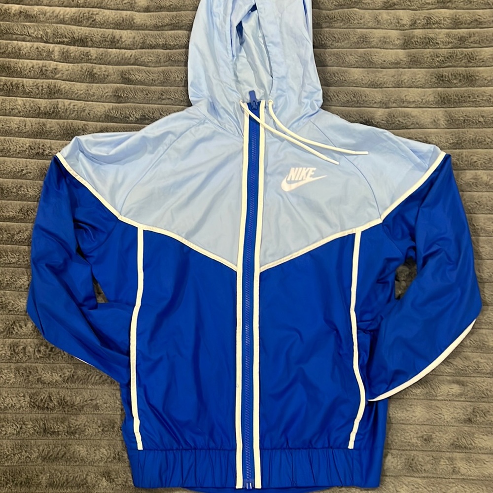 Nike WindBreaker